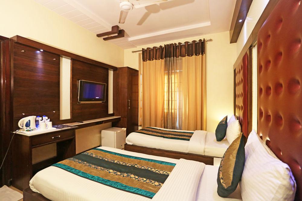 Hotel Star Plaza@New Delhi Railway Station מראה חיצוני תמונה