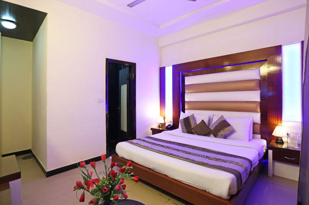 Hotel Star Plaza@New Delhi Railway Station מראה חיצוני תמונה