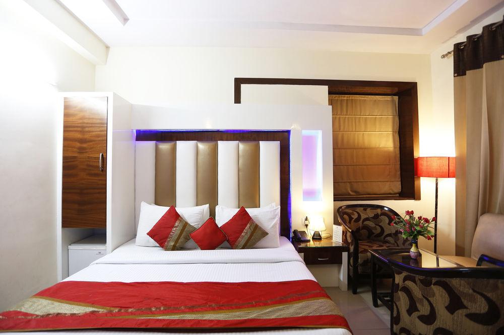 Hotel Star Plaza@New Delhi Railway Station מראה חיצוני תמונה