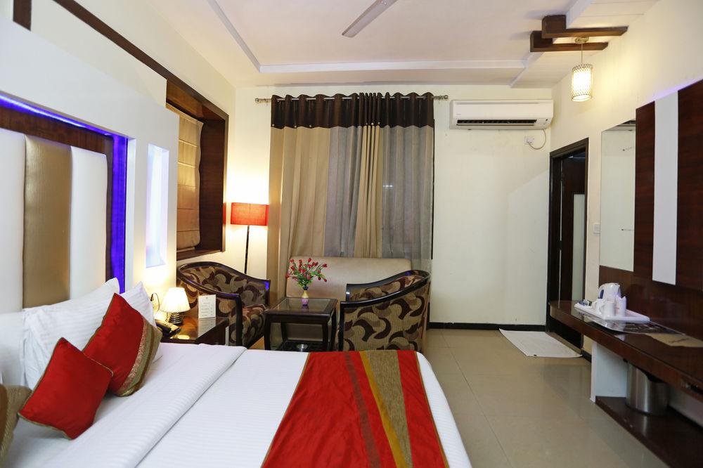 Hotel Star Plaza@New Delhi Railway Station מראה חיצוני תמונה