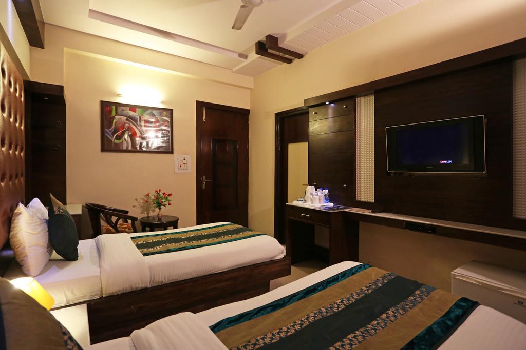 Hotel Star Plaza@New Delhi Railway Station מראה חיצוני תמונה